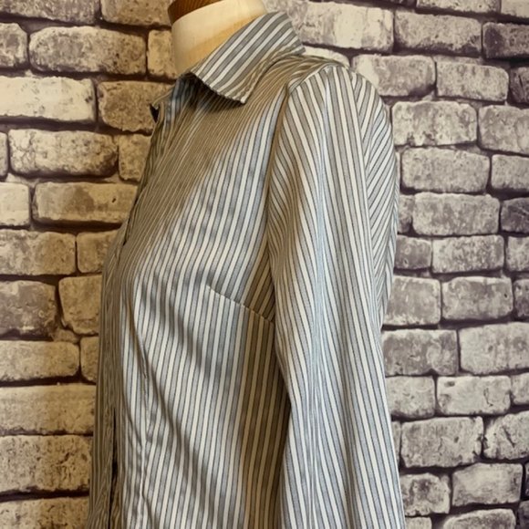 Harve Bernard Button Down Blouse Size Large - Picture 6 of 11